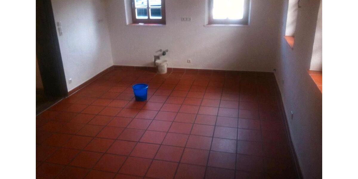 Bauernhaus, Landhaus Kirchanschöring - 5 Zimmer, 200 m&sup2;, 1.800&euro; | Angebot:26411147