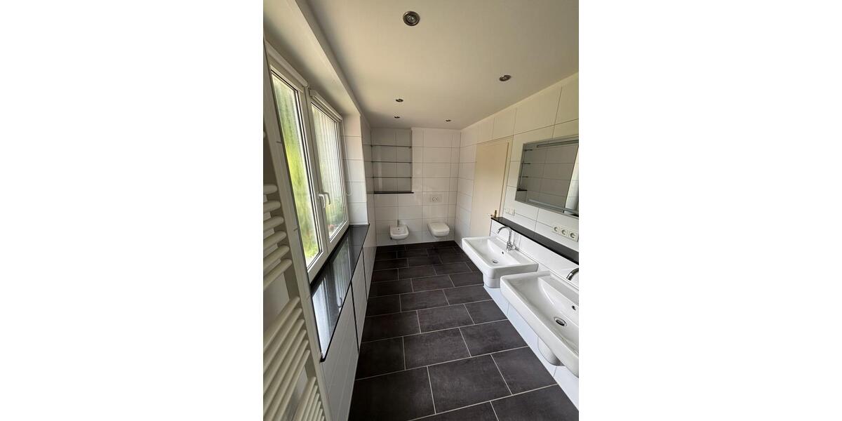 Bungalow Mönchengladbach West - 6 Zimmer, 320 m&sup2;, 655.000&euro; | Angebot:26993121
