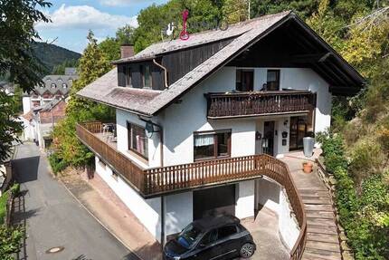 Haus Waxweiler - 9 Zimmer, 280 m&sup2;, 369.000&euro; | Angebot:26203615