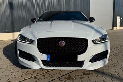 Jaguar XE 102.000 km 11.200 &euro; Bremen 28203