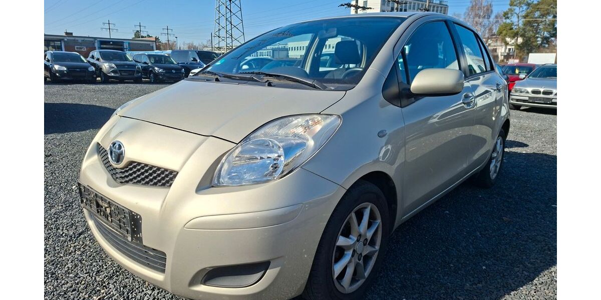 Toyota Yaris 101.050 km 3.899 &euro; Schwaig 90571