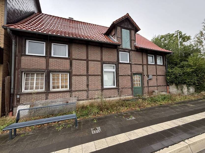 Geräumiges Einfamilienhaus mit Renovierungsbedarf in Ennigerloh