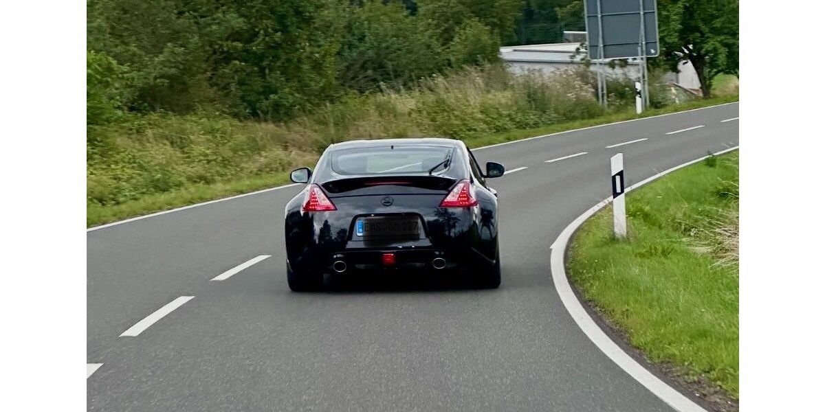 Nissan 370Z 14.400 km 32.499 &euro; Nassau 56377