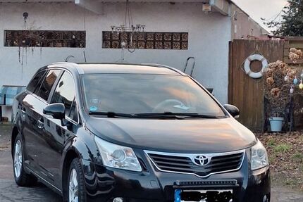 Toyota Avensis 256.000 km 3.950 &euro; Rostock 18119