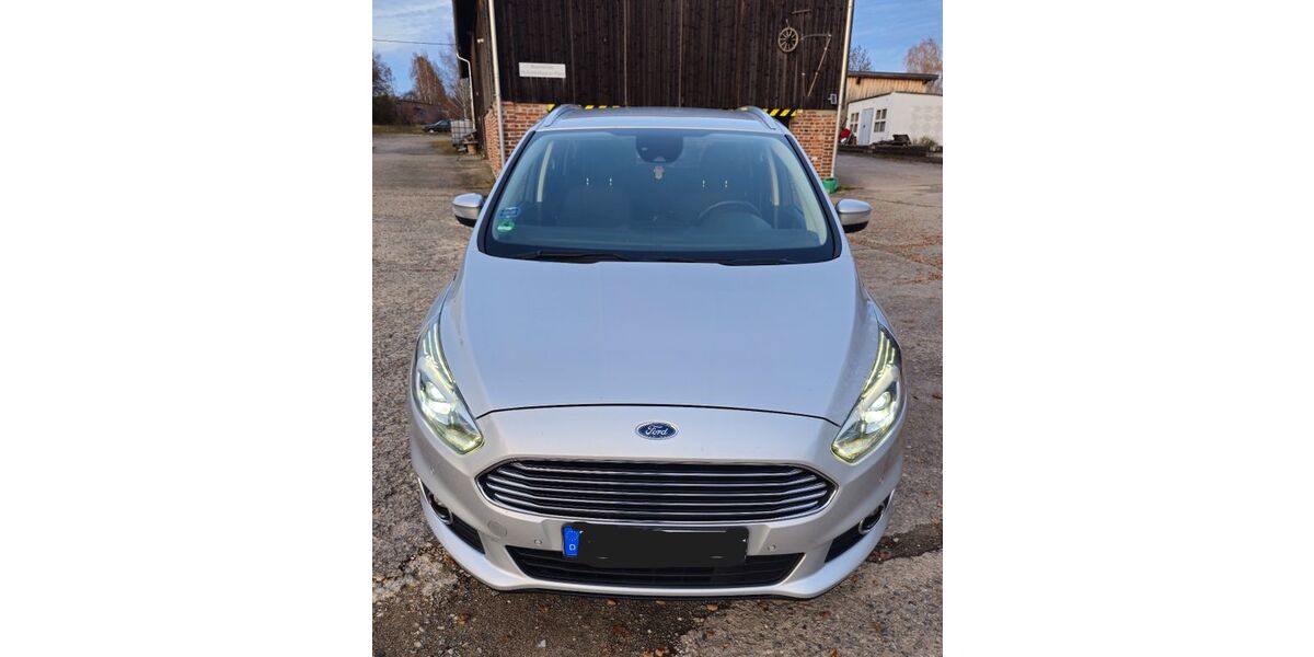 Ford S-Max 168.500 km 11.900 € Großolbersdorf 09432