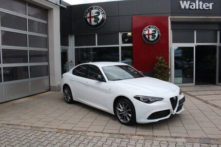 Alfa Romeo Giulia 18.500 km 33.900 &euro; Weilheim 82362