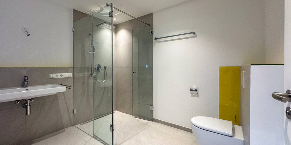 Etagenwohnung Rosenheim Innenstadt - 4 Zimmer, 132 m&sup2;, 1.980&euro; | Angebot:26361248