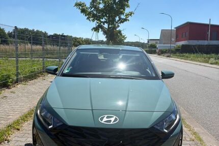 Hyundai i20 8.415 km 20.900 &euro; Langen 63225