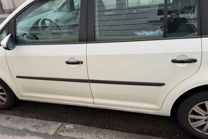 VW Touran 175.000 km 8.000 &euro; Pluwig 54316