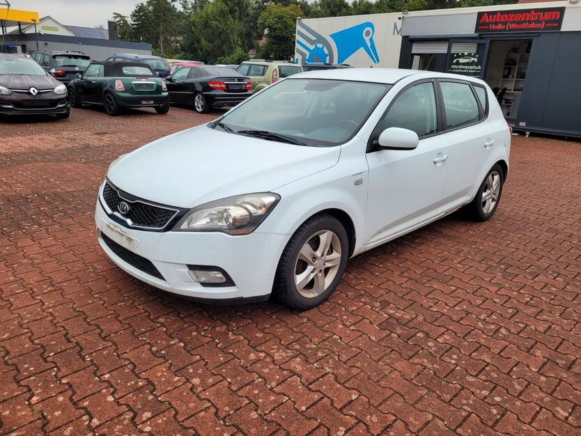 Kia ceed / Ceed 177.002 km 2.990 € Halle (Westfalen) 33790