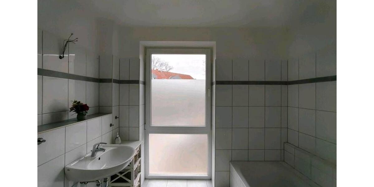 Erdgeschoßwohnung Geesthacht - 3 Zimmer, 86 m&sup2;, 1.190&euro; | Angebot:25968328