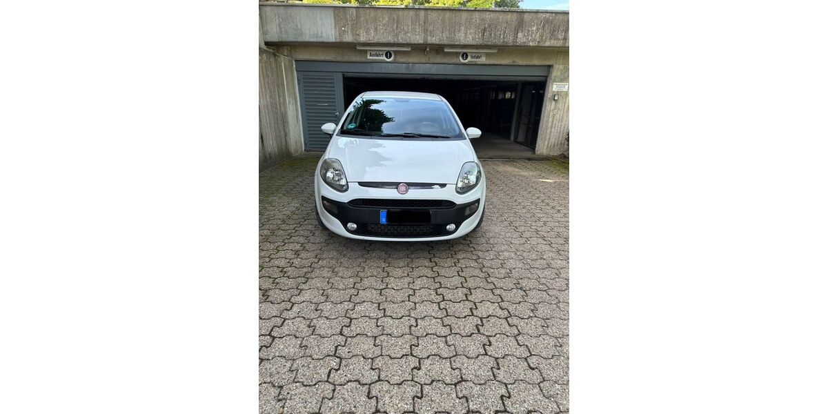 Fiat Punto 139.000 km 5.400 &euro; Solingen 42697