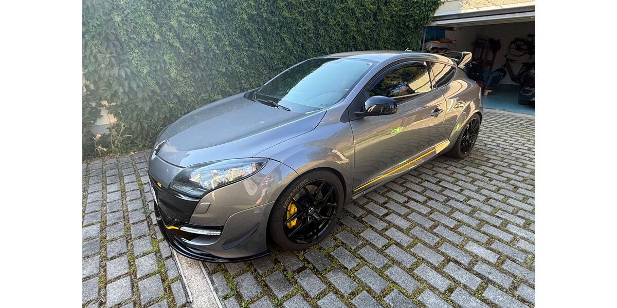 Renault Megane 74.200 km 22.500 &euro; Görlitz 02826
