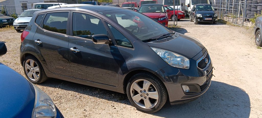 Kia Venga 129.000 km 6.300 &euro; Fürth 90768