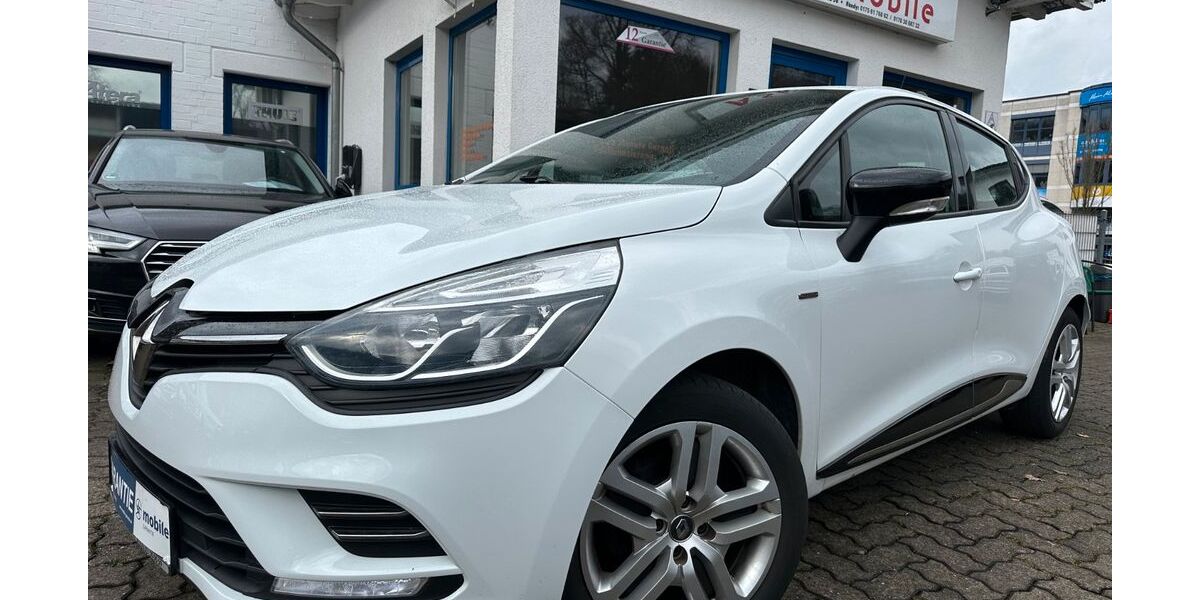 Renault Clio 130.000 km 8.749 &euro; Gummersbach (Zwischen Toom Markt und ATU) 51645