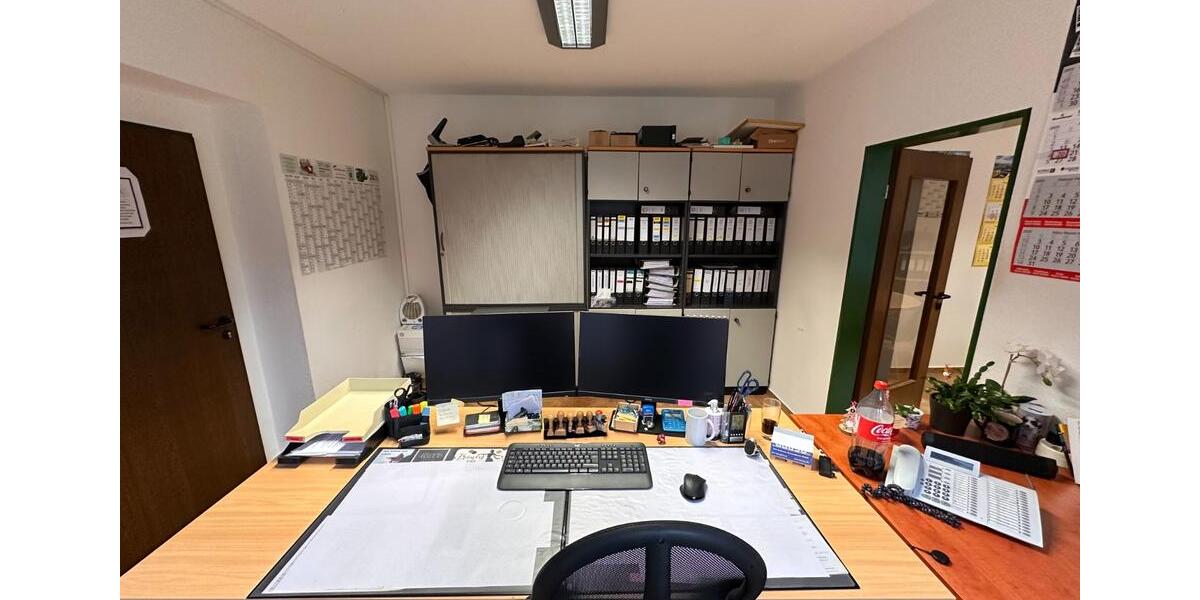 Moderne Büroräume mit eigenem Eingang und optionalen Lagerflächen in ruhiger Lage - Tülau zimmer