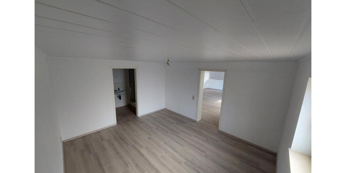 Etagenwohnung Weiskirchen - 2 Zimmer, 68 m&sup2;, 135.000&euro; | Angebot:27213202