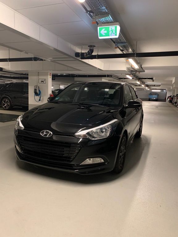 i20