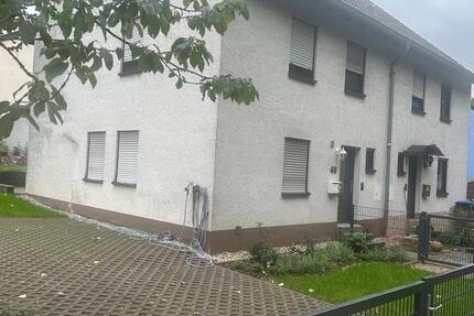 Haus Saarbrücken Dudweiler - 4 Zimmer, 150 m&sup2;, 250.000&euro; | Angebot:26921927