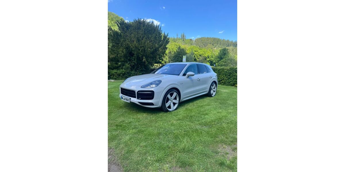 Porsche Cayenne 119.000 km 54.900 &euro; Hürtgenwald 52393