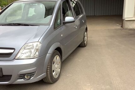 Opel Meriva 141.000 km 2.350 € Waffenbrunn 93494