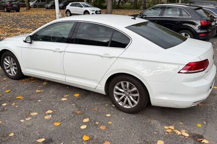 VW Passat 130.000 km 15.000 € Dresden 01069