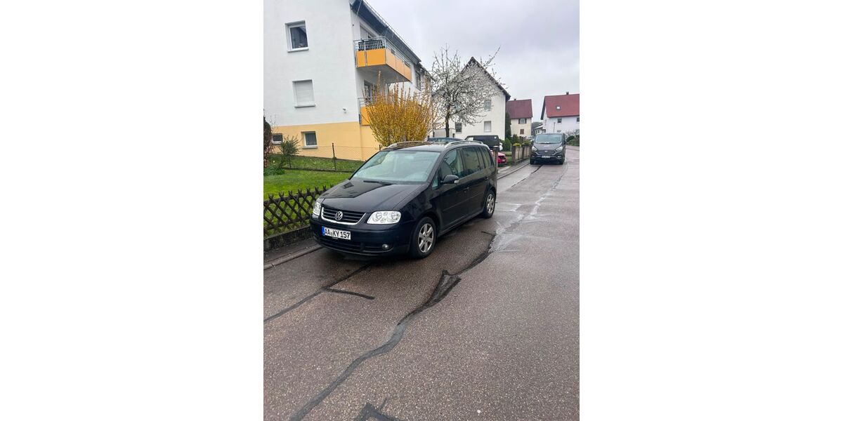 VW Touran 290.000 km 950 &euro; Aalen 73432