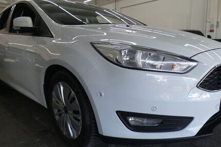 Ford Focus 201.000 km 5.499 &euro; Metzingen 72555
