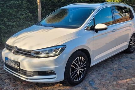 VW Touran 123.500 km 16.950 &euro; Bargteheide 22941