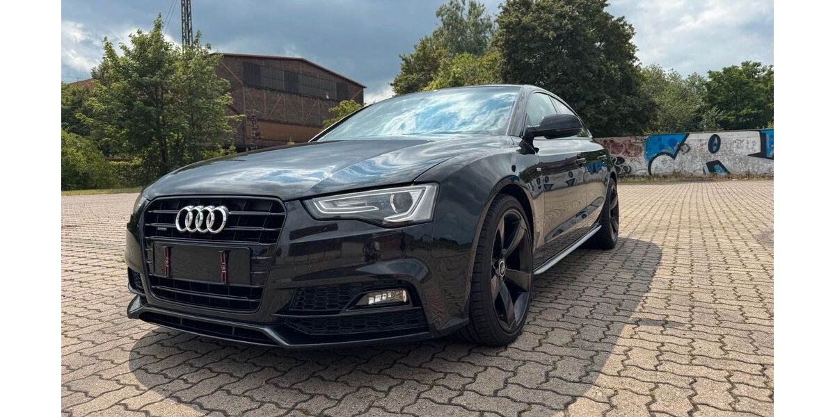 Audi A5 141.000 km 17.500 &euro; Peine 31226
