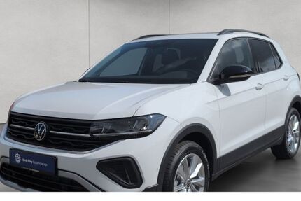 VW T-Cross 4.900 km 24.930 € Hamburg 21029