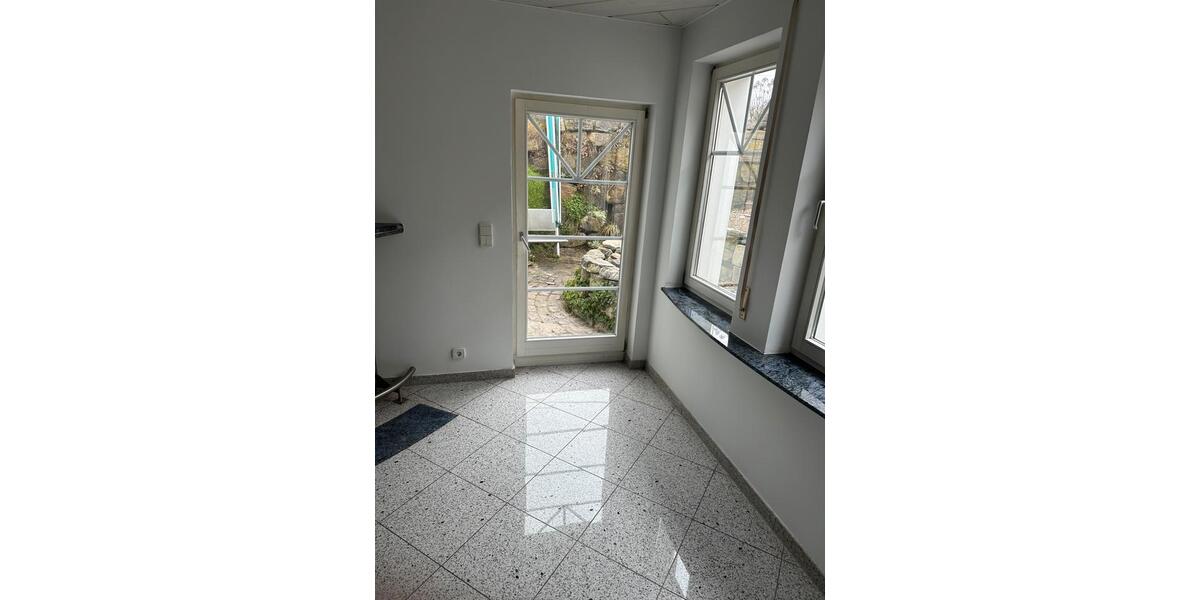 Etagenwohnung Laupheim - 3 Zimmer, 90 m&sup2;, 800&euro; | Angebot:25269567