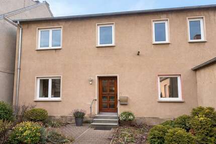 Haus Gramzow - 13 Zimmer, 225 m&sup2;, 250.000&euro; | Angebot:26308846