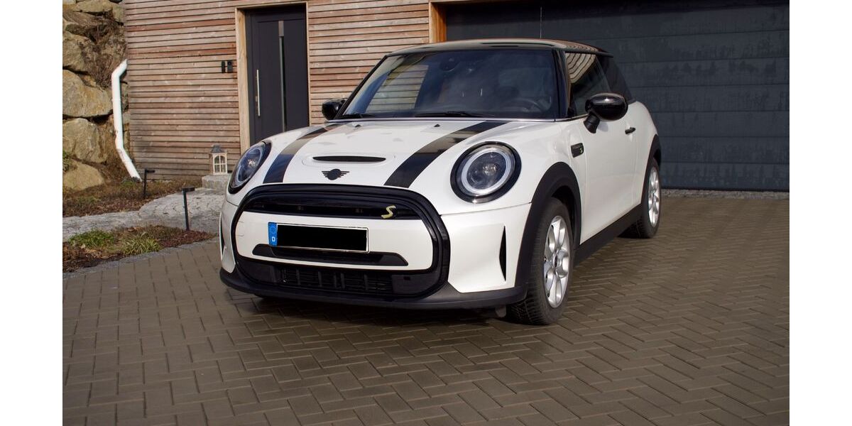 Mini Cooper SE 10.832 km 21.900 &euro; Fürstenzell 94081