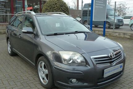 Toyota Avensis 192.449 km 3.890 &euro; Köln 51063