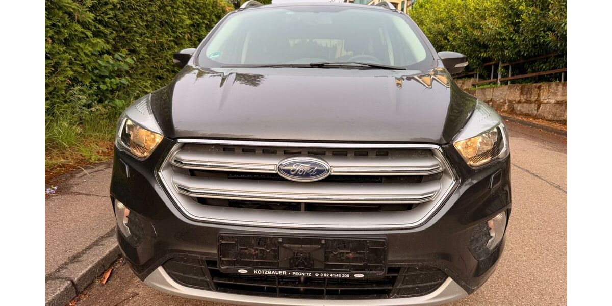 Ford Kuga 106.000 km 9.500 &euro; Ellwangen 73479