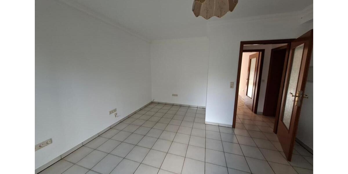 135 m² Erdgeschosswohnung zu vermieten 5 zimmer