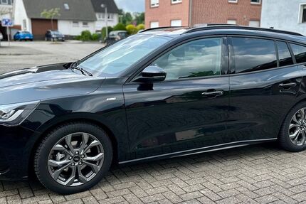 Ford Focus 14.000 km 21.990 &euro; Hasbergen 49205