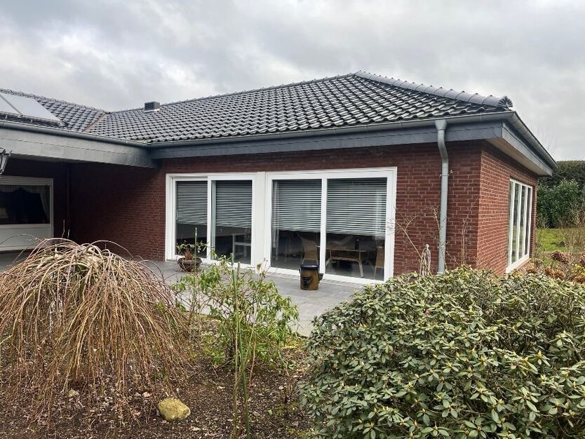Viel Platz im 1 Fam.-Haus mit EinliegerWohnung in 33699 Bielefeld-Lämershagen