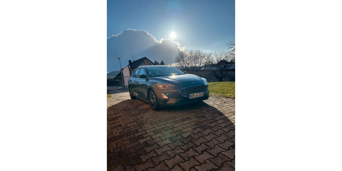 Ford Focus 104.000 km 12.600 &euro; Waldmünchen 93449