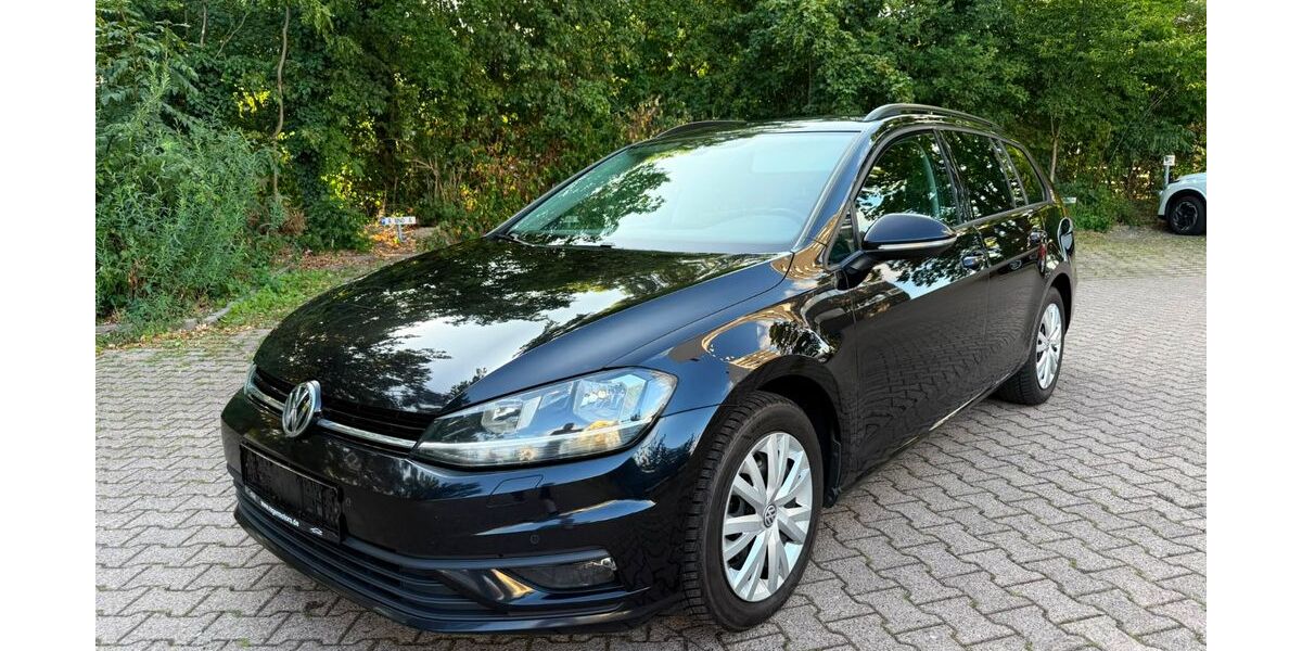VW Golf 299.000 km 5.900 &euro; Hannover 30179