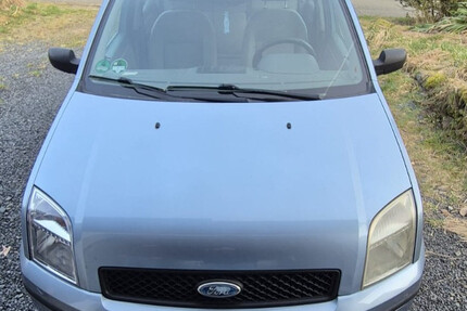 Ford Fusion 205.000 km 2.000 &euro; Löhnberg 35792