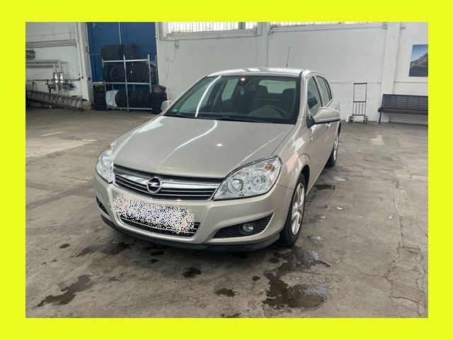 Opel Astra 79.426 km 5.000 &euro; Chemnitz 09111
