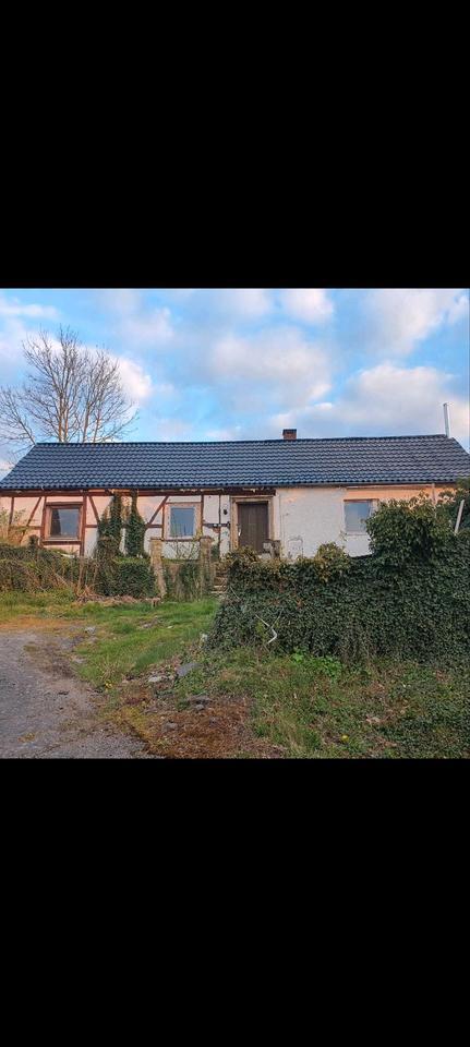 Sanierungsbedürftiges Haus in Diemelsee Adorf zu vermieten zimmer
