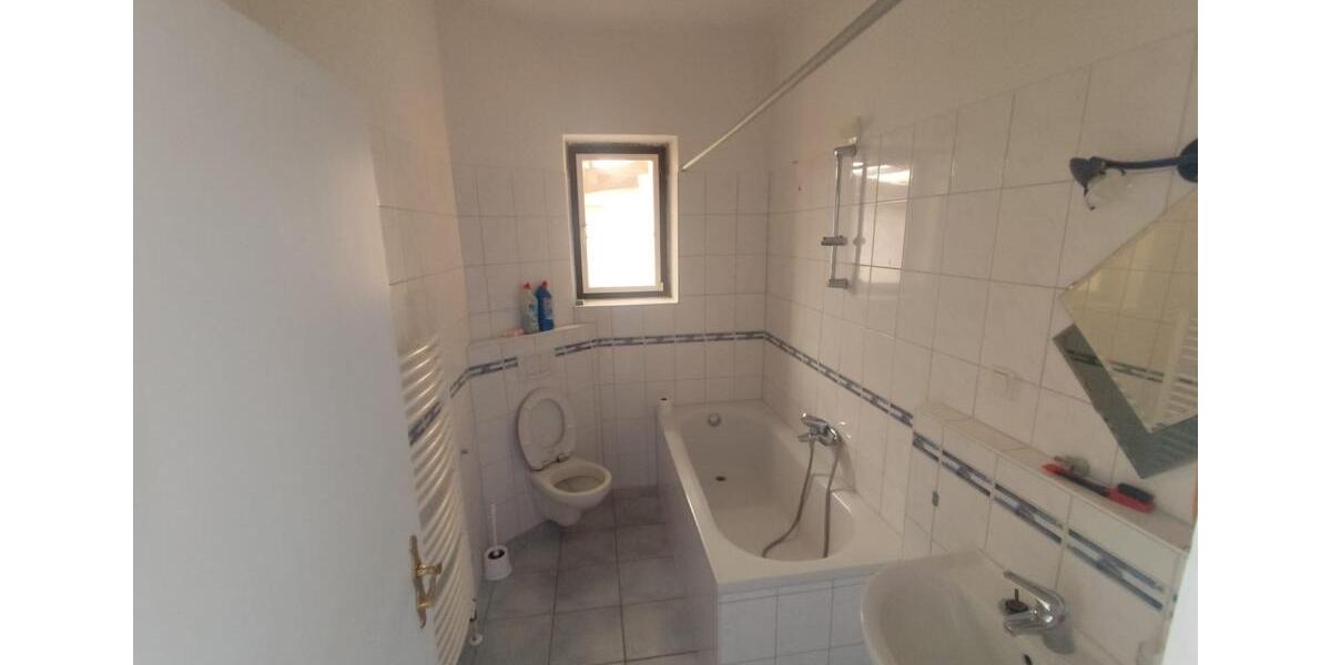 Einfamilienhaus Birkenfeld - 7 Zimmer, 170 m&sup2;, 1.250&euro; | Angebot:25403009