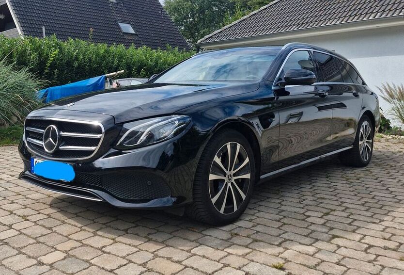 E 300