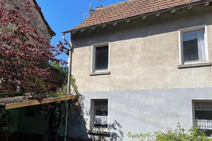 Kleine Einfamilienhaus mit Garten für Handwerker zum verkaufen 4 zimmer