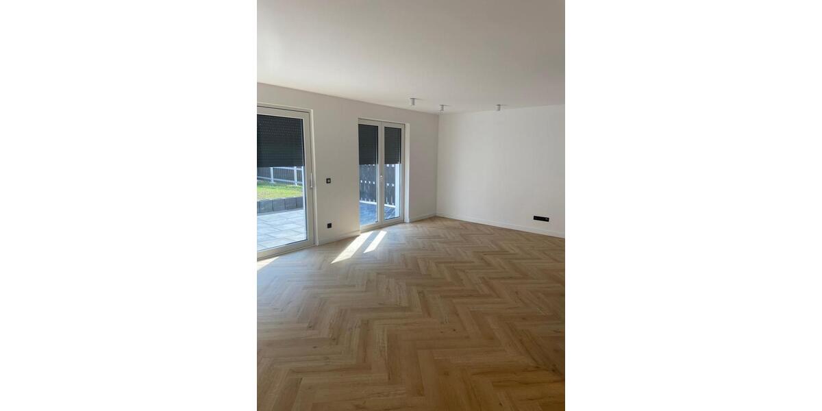Doppelhaushälfte Memmingen - 6 Zimmer, 145 m&sup2;, 1.700&euro; | Angebot:26218230