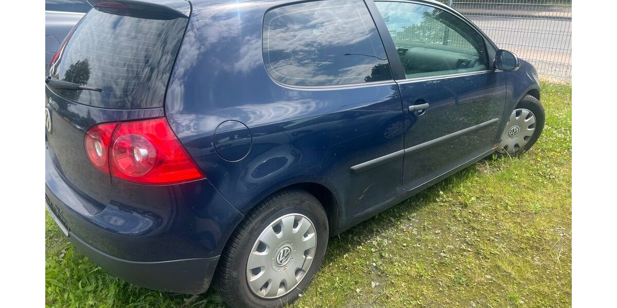VW Golf 260.000 km 2.600 &euro; Stade 21682