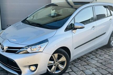 Toyota Verso 116.662 km 8.990 &euro; Dresden 01257
